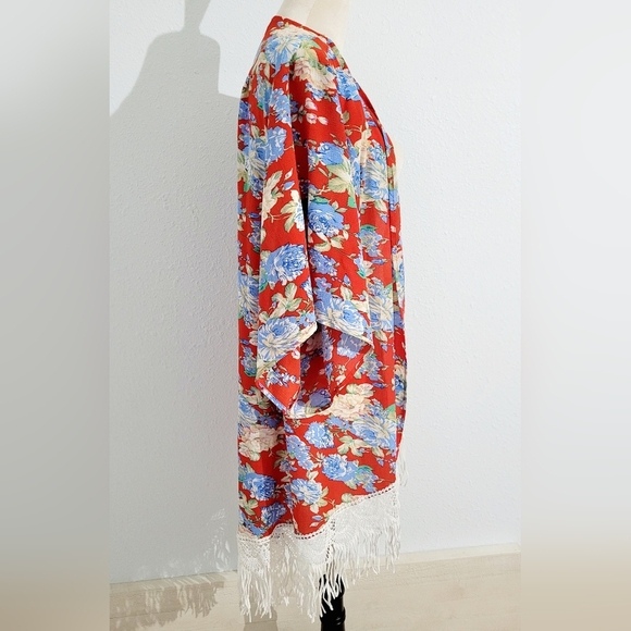 UMGEE Pretty Perfect Floral Bell Sleeve Open Front Kimono Red Fringe Size S/M - Picture 3 of 8